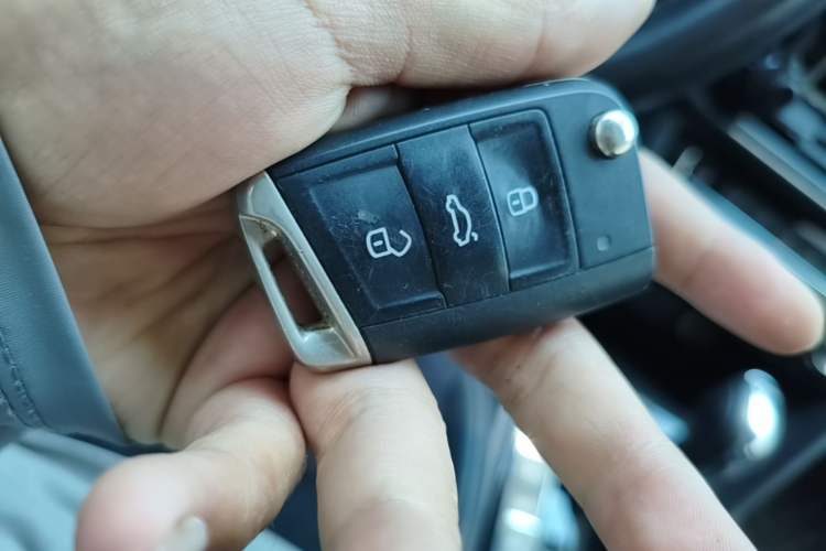Used Volkswagen Tharu 2019 280TSI Two-Wheel Drive Luxury Version China VI Standard Vehicle Key