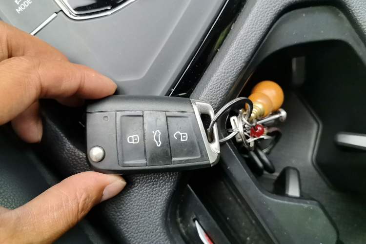 Used Volkswagen Tharu 2019 280TSI Two-Wheel Drive Luxury Version China VI Standard Vehicle Key