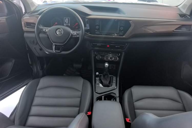 Used Volkswagen Tharu 2019 280TSI Two-Wheel Drive Comfort Edition China VI Standard Center Console