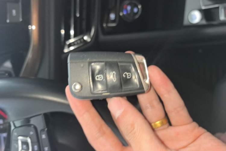 Used Volkswagen Tharu 2019 280TSI Two-Wheel Drive Comfort Edition China VI Standard Interior 1