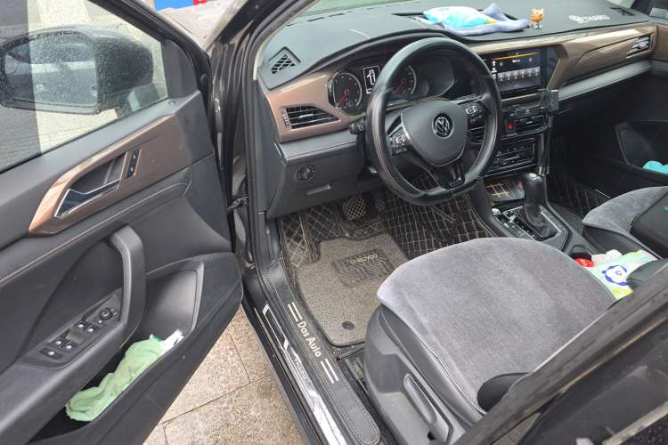 Used Volkswagen Tharu 2020 280TSI Two-Wheel Drive Comfort Edition China VI Standard Driver Seat