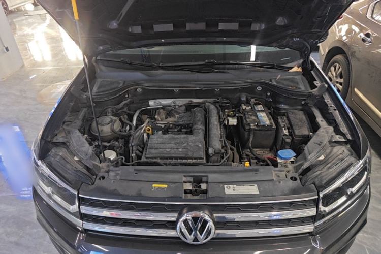Used Volkswagen Tharu 2020 280TSI Two-Wheel Drive Luxury Plus Version China VI Standard Engine Bay