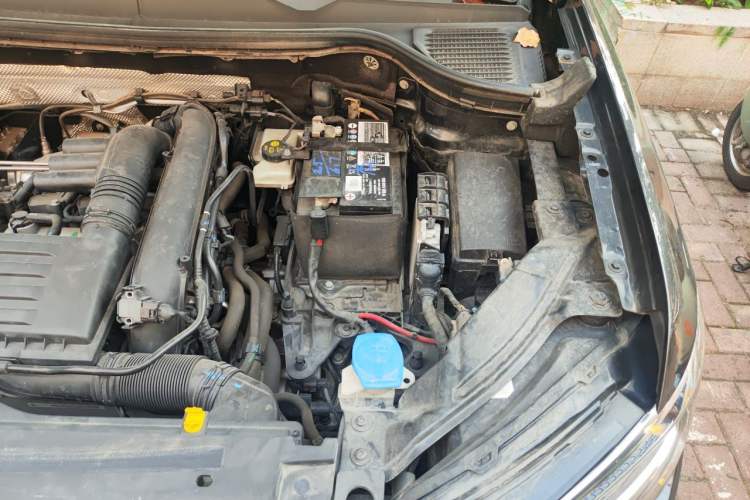 Used Volkswagen Tharu 2020 280TSI Two-Wheel Drive Luxury Plus Version China VI Standard Engine Bay Left