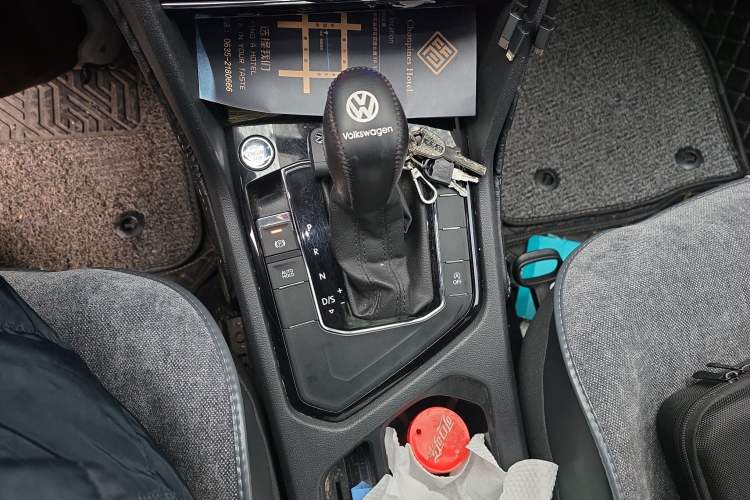 Used Volkswagen Tharu 2020 280TSI Two-Wheel Drive Comfort Edition China VI Standard Gear Lever