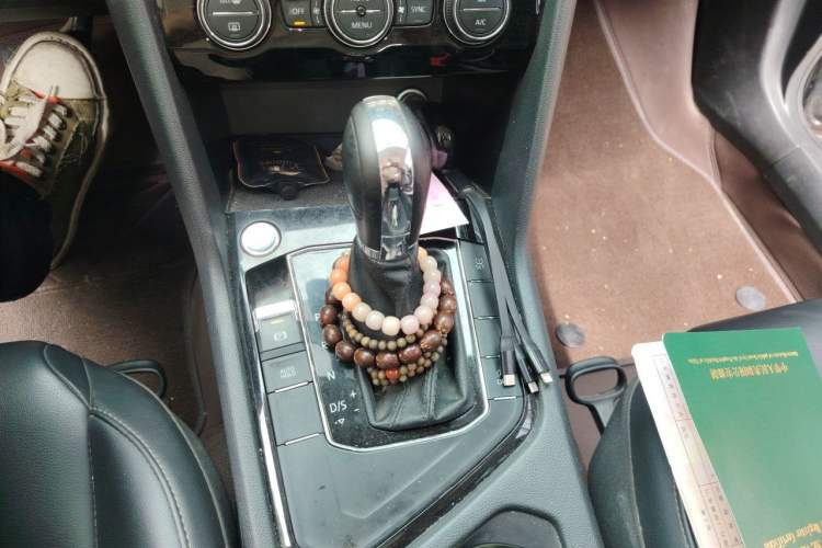 Used Volkswagen Tharu 2020 280TSI Two-Wheel Drive Comfort Edition China VI Standard Gear Lever