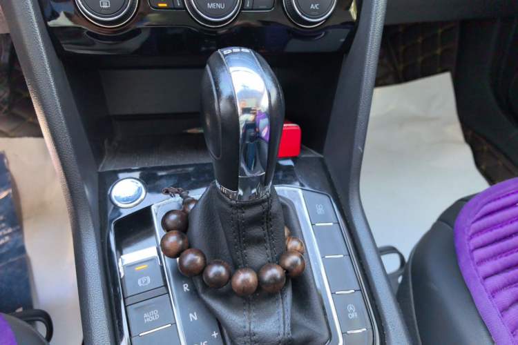 Used Volkswagen Tharu 2020 280TSI Two-Wheel Drive Luxury Edition China VI Standard Gear Lever
