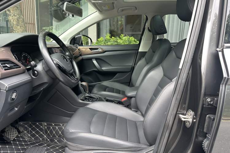 Used Volkswagen Tharu 2020 280TSI Two-Wheel Drive Comfort Edition China VI Standard Interior 4