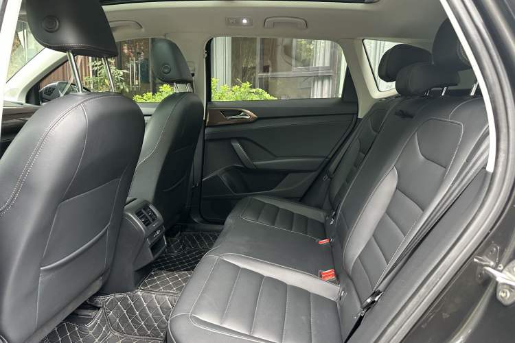 Used Volkswagen Tharu 2020 280TSI Two-Wheel Drive Comfort Edition China VI Standard Interior 5