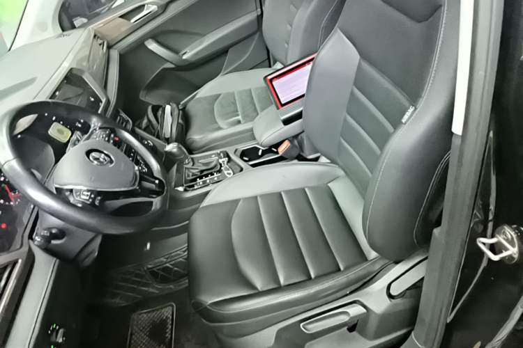Used Volkswagen Tharu 2020 Restyled 330TSI Four-Wheel Drive Luxury Edition China VI Standard Left Front Seat
