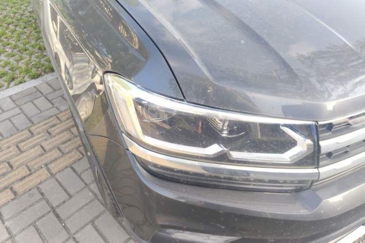 Used Volkswagen Tharu 2020 280TSI Two-Wheel Drive Luxury Edition China VI Standard Right Front Headlight