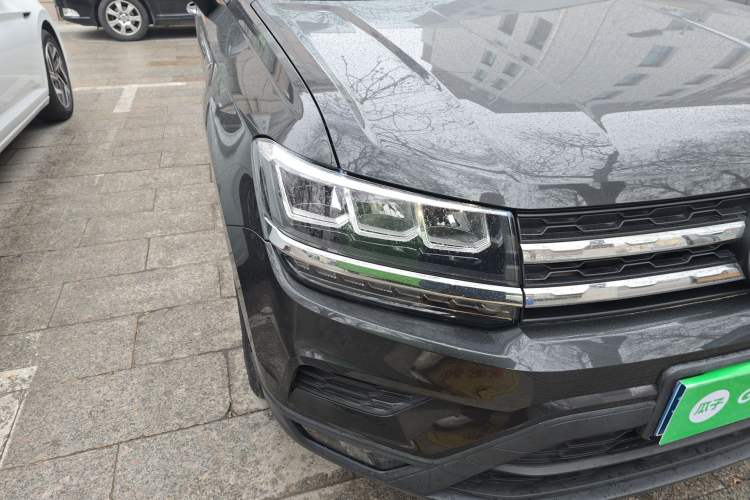 Used Volkswagen Tharu 2020 280TSI Two-Wheel Drive Comfort Edition China VI Standard Right Front Headlight