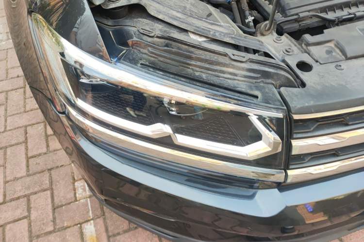 Used Volkswagen Tharu 2020 280TSI Two-Wheel Drive Luxury Plus Version China VI Standard Right Front Headlight