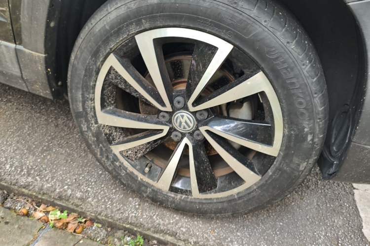 Used Volkswagen Tharu 2020 330TSI All-Wheel-Drive Luxury Edition China VI Standard Right Front Wheel Hub