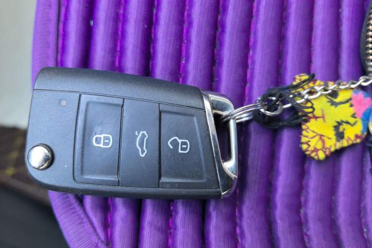 Used Volkswagen Tharu 2020 280TSI Two-Wheel Drive Luxury Edition China VI Standard Vehicle Key