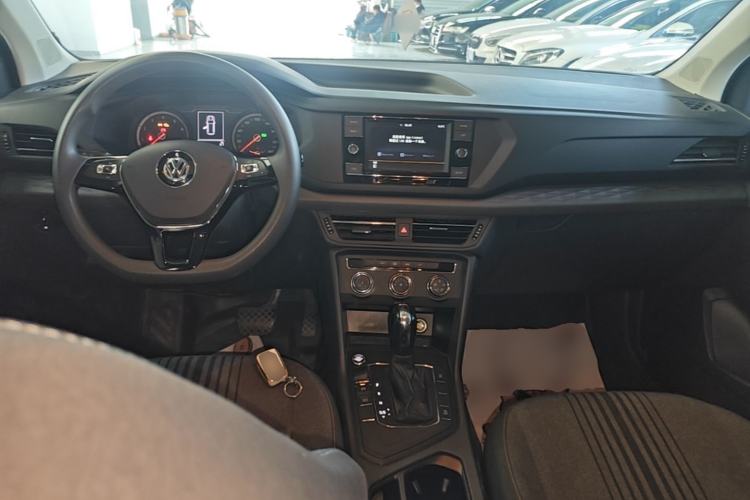 Used Volkswagen Tharu 2020 280TSI Two-Wheel Drive Trend Edition China VI Standard Center Console
