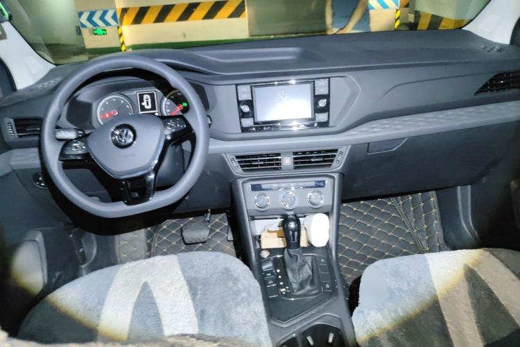 Used Volkswagen Tharu 2020 280TSI Two-Wheel Drive Trend Edition China VI Standard Center Console