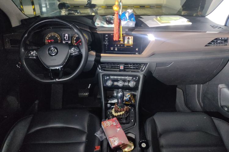 Used Volkswagen Tharu 2020 330TSI All-Wheel-Drive Luxury Edition China VI Standard Center Console