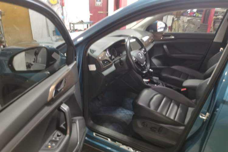 Used Volkswagen Tharu 2020 280TSI Two-Wheel Drive Luxury Plus Version China VI Standard Driver Seat