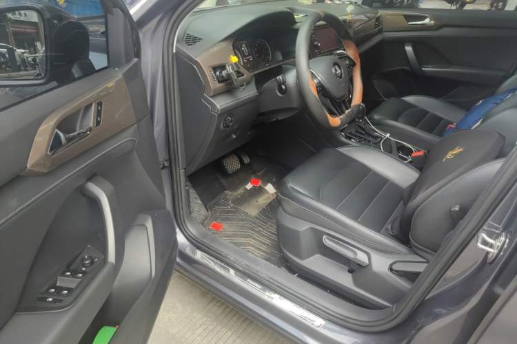 Used Volkswagen Tharu 2020 280TSI Two-Wheel Drive Comfort Edition China VI Standard Driver Seat