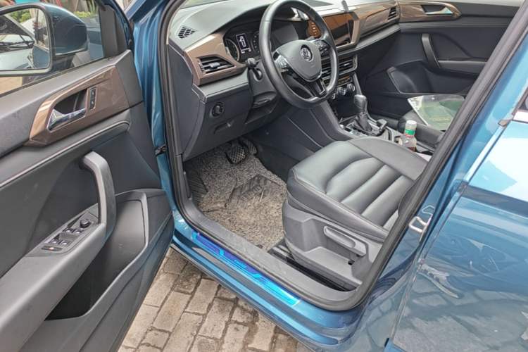 Used Volkswagen Tharu 2020 280TSI Two-Wheel Drive Luxury Edition China VI Standard Driver Seat