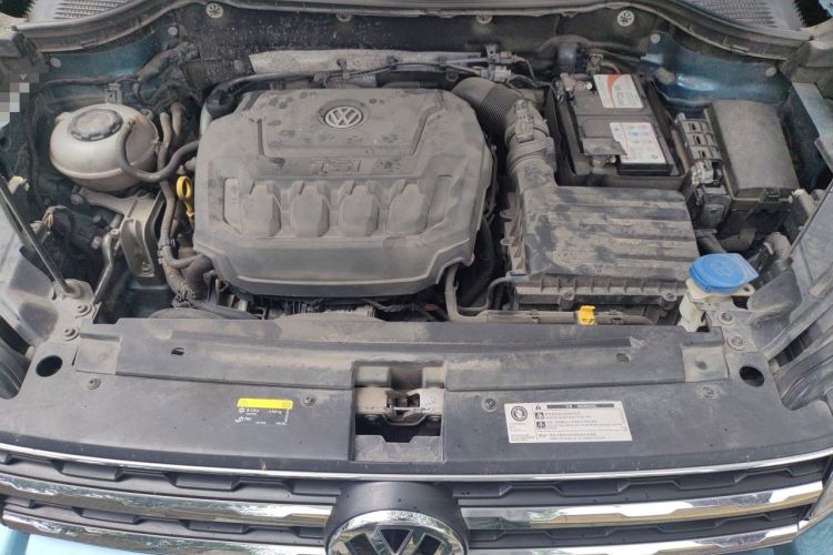Used Volkswagen Tharu 2020 330TSI All-Wheel-Drive Luxury Edition China VI Standard Engine Bay