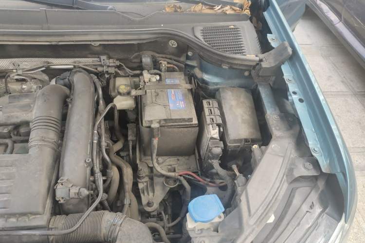 Used Volkswagen Tharu 2020 280TSI Two-Wheel-Drive Flagship Version China VI Engine Bay Left