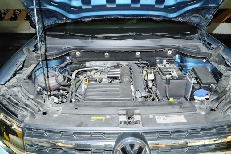 Used Volkswagen Tharu 2020 280TSI Two-Wheel Drive Trend Edition China VI Standard Engine Bay