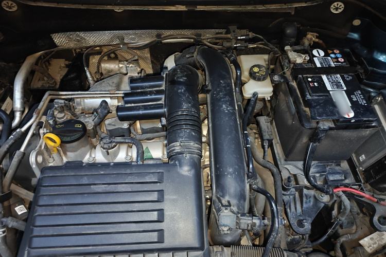 Used Volkswagen Tharu 2020 280TSI Two-Wheel Drive Luxury Plus Version China VI Standard Engine Bay
