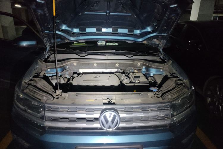 Used Volkswagen Tharu 2020 330TSI All-Wheel-Drive Luxury Edition China VI Standard Engine Bay