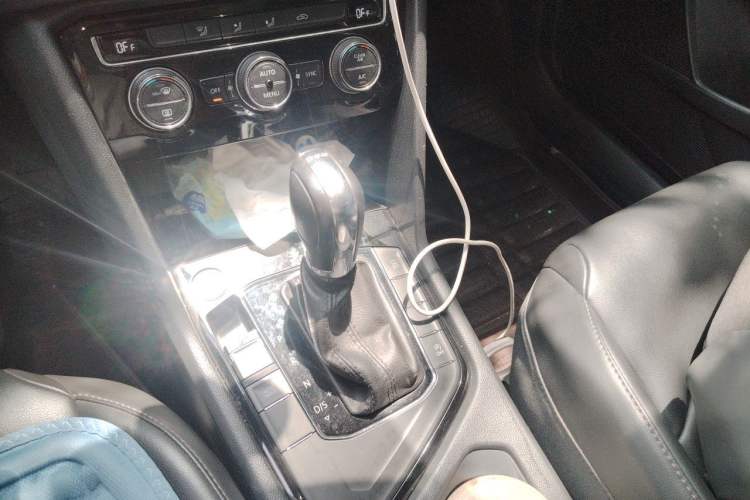 Used Volkswagen Tharu 2020 280TSI Two-Wheel Drive Comfort Edition China VI Standard Gear Lever