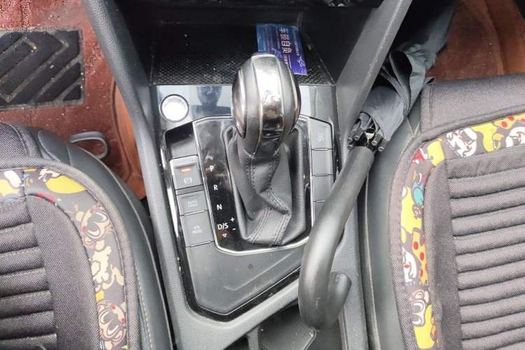 Used Volkswagen Tharu 2020 280TSI Two-Wheel Drive Luxury Edition China VI Standard Gear Lever