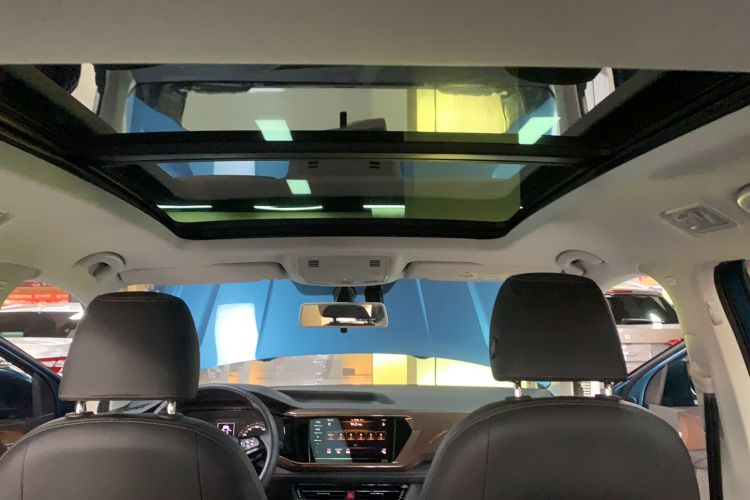 Used Volkswagen Tharu 2020 330TSI All-Wheel-Drive Luxury PLUS China VI Standard Headliner