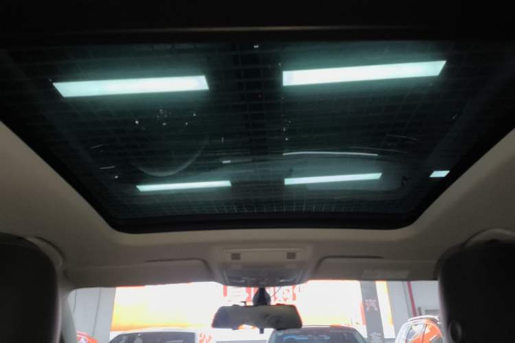 Used Volkswagen Tharu 2020 280TSI Two-Wheel Drive Comfort Edition China VI Standard Headliner