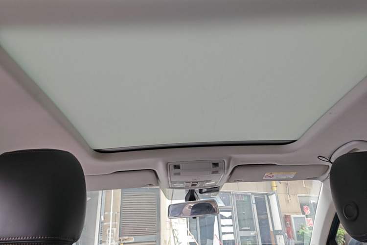 Used Volkswagen Tharu 2020 280TSI Two-Wheel Drive Luxury Edition China VI Standard Headliner