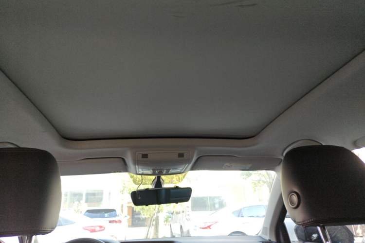 Used Volkswagen Tharu 2020 280TSI Two-Wheel Drive Comfort Edition China VI Standard Headliner