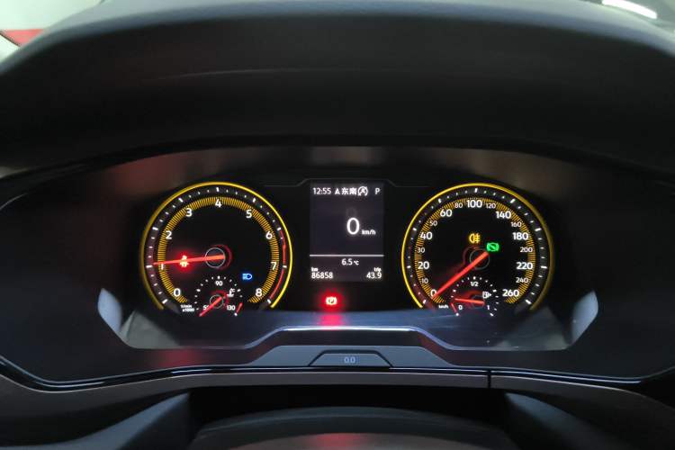 Used Volkswagen Tharu 2020 330TSI All-Wheel-Drive Luxury Edition China VI Standard Instrument Cluster