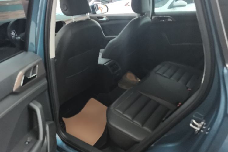 Used Volkswagen Tharu 2020 330TSI All-Wheel-Drive Luxury Edition China VI Standard Interior 2