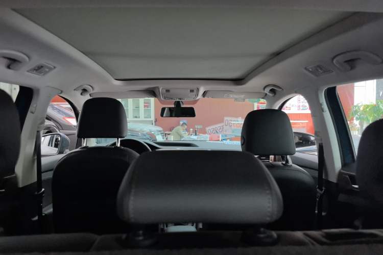Used Volkswagen Tharu 2020 330TSI All-Wheel-Drive Luxury Edition China VI Standard Interior 4
