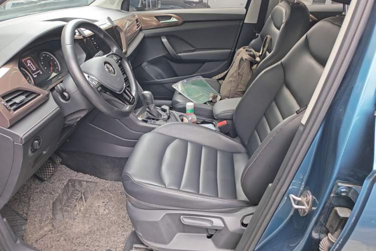 Used Volkswagen Tharu 2020 280TSI Two-Wheel Drive Luxury Edition China VI Standard Left Front Seat