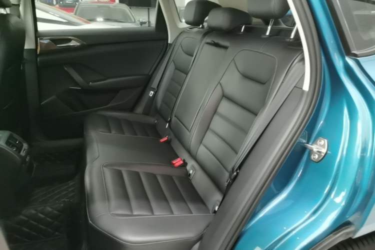 Used Volkswagen Tharu 2020 280TSI Two-Wheel Drive Comfort Edition China VI Standard Left Rear Seat