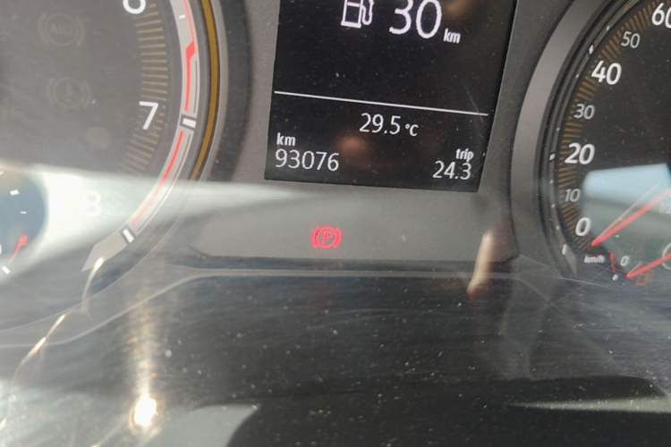 Used Volkswagen Tharu 2020 280TSI Two-Wheel Drive Luxury Edition China VI Standard Odometer Close Up