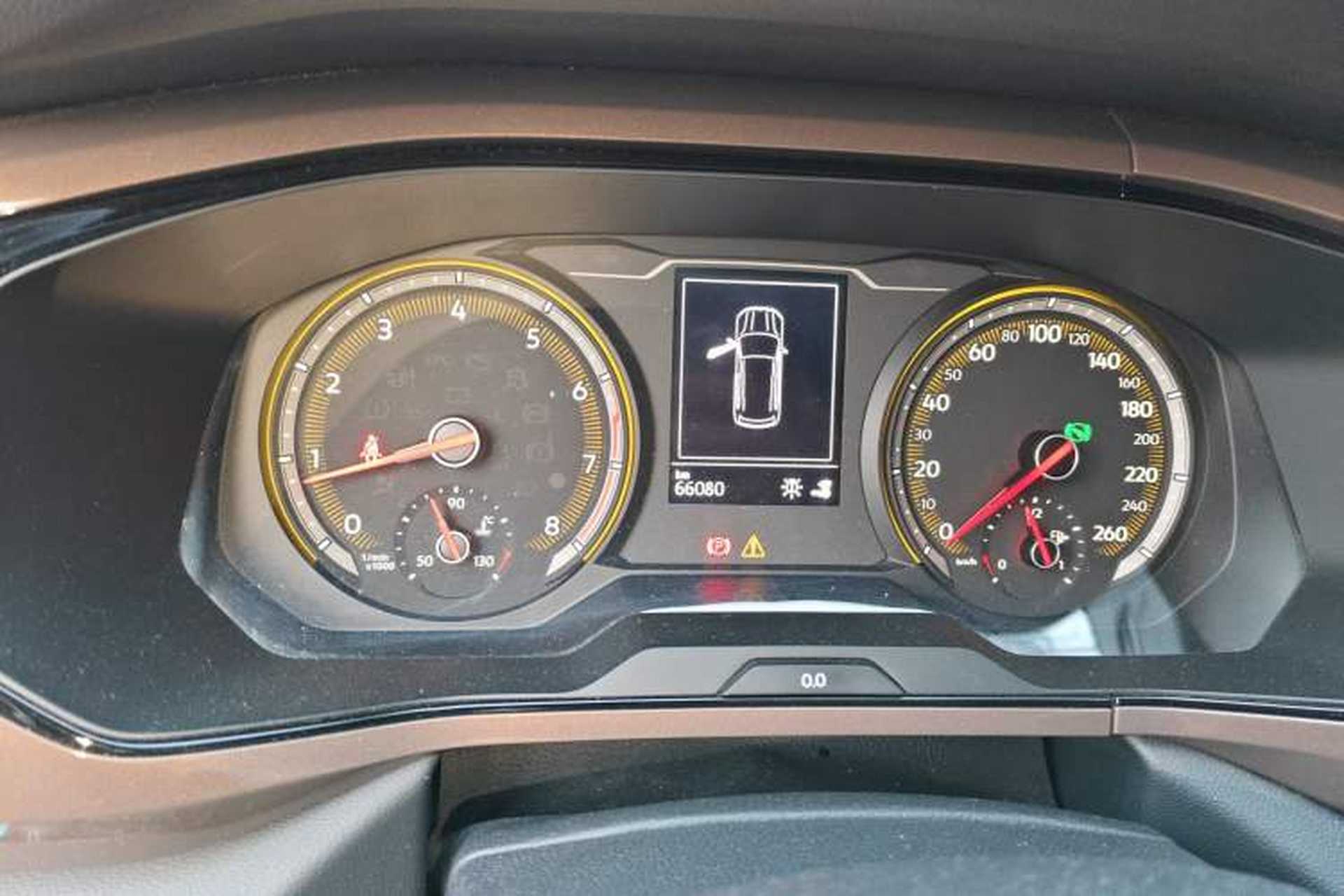 Used Volkswagen Tharu 2020 Restyled 330TSI Four-Wheel Drive Luxury Edition China VI Standard Odometer Close Up