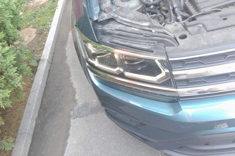Used Volkswagen Tharu 2020 280TSI Two-Wheel-Drive Luxury Plus Version China V Standard Right Front Headlight