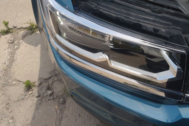 Used Volkswagen Tharu 2020 280TSI Two-Wheel Drive Luxury Edition China VI Standard Right Front Headlight