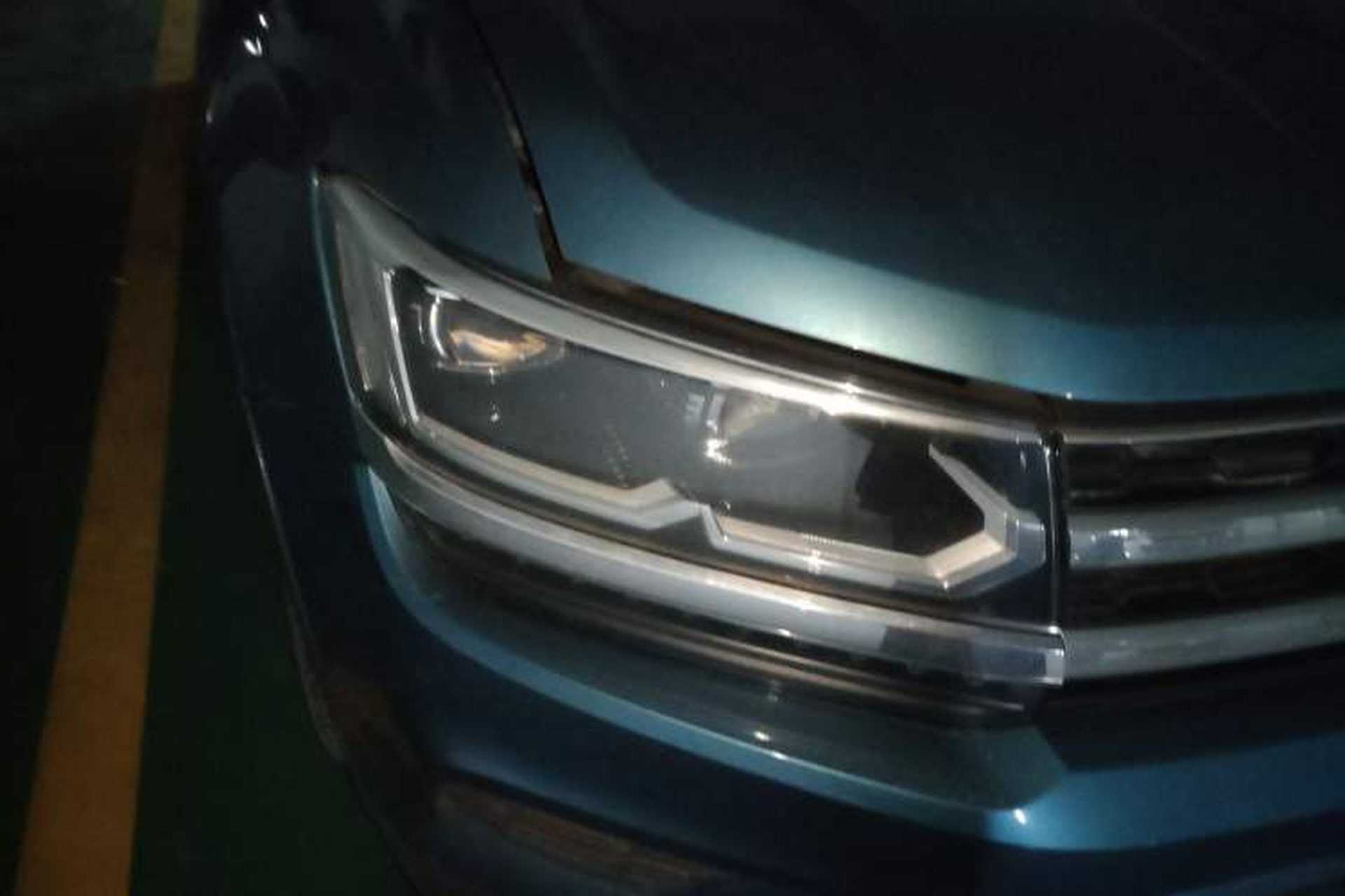 Used Volkswagen Tharu 2020 330TSI All-Wheel-Drive Luxury Edition China VI Standard Right Front Headlight