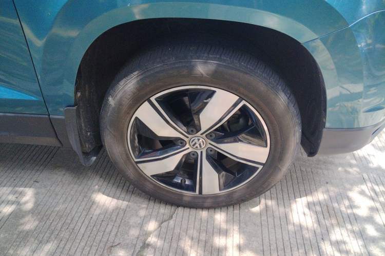 Used Volkswagen Tharu 2020 280TSI Two-Wheel Drive Comfort Edition China VI Standard Right Front Wheel Hub
