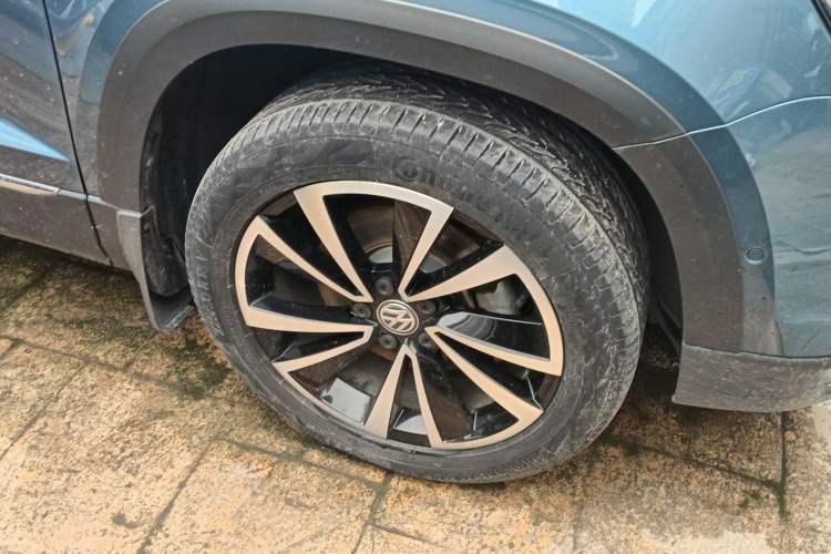 Used Volkswagen Tharu 2020 280TSI Two-Wheel-Drive Flagship Version China VI Right Front Wheel Hub