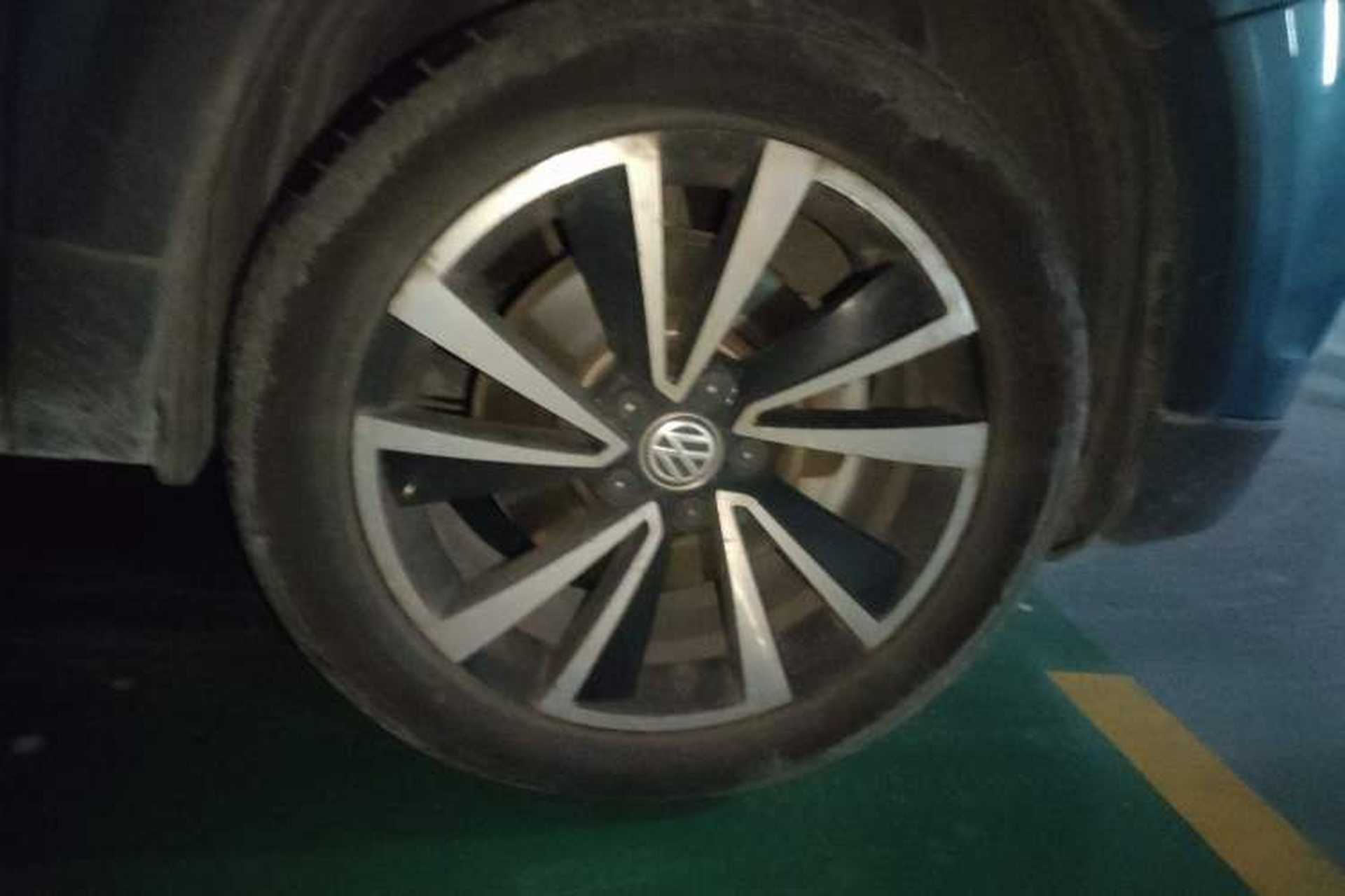 Used Volkswagen Tharu 2020 330TSI All-Wheel-Drive Luxury Edition China VI Standard Right Front Wheel Hub