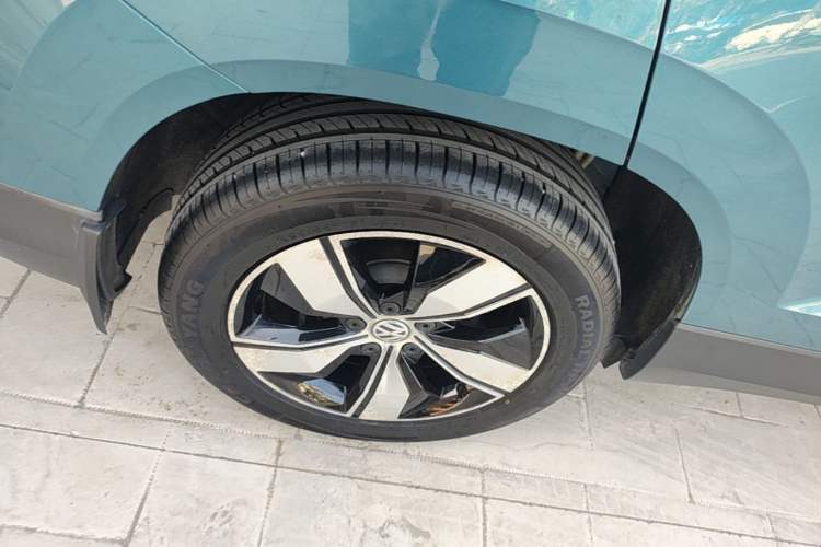 Used Volkswagen Tharu 2020 280TSI Two-Wheel Drive Comfort Edition China VI Standard Right Rear Wheel Hub