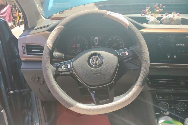 Used Volkswagen Tharu 2020 280TSI Two-Wheel-Drive Luxury Plus Version China V Standard Steering Wheel